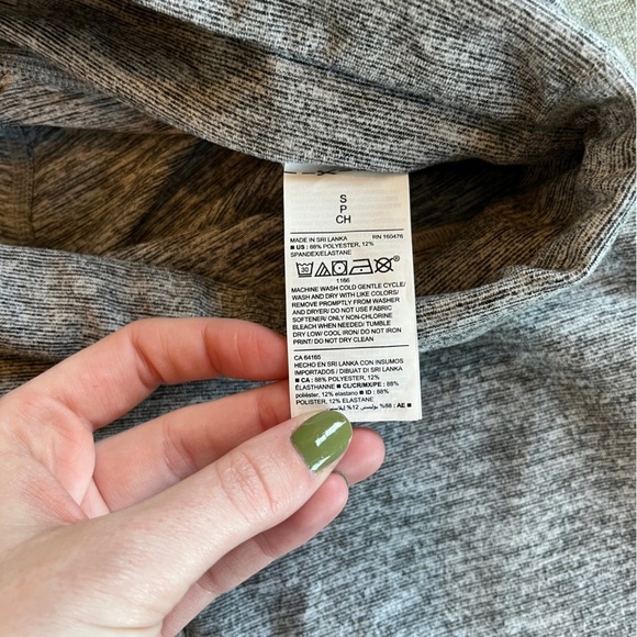 Old Navy Active Bike Shorts - Picture 5 of 8